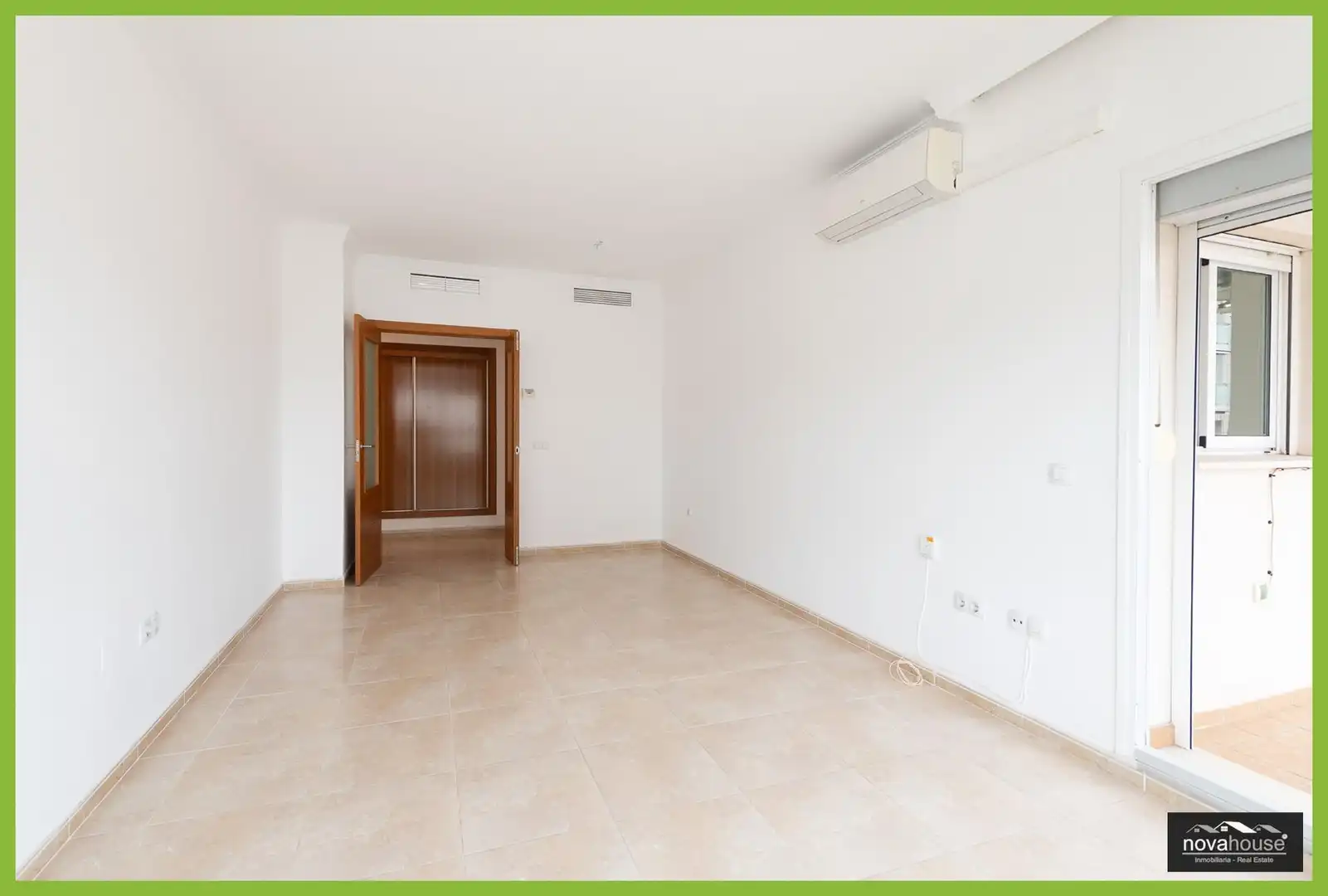 Wohnung zur Miete in Rincón de la Victoria mit Klimaanlage, Heizung und Privatgarten