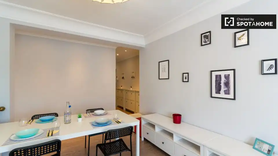 Room in Puerta del Ángel