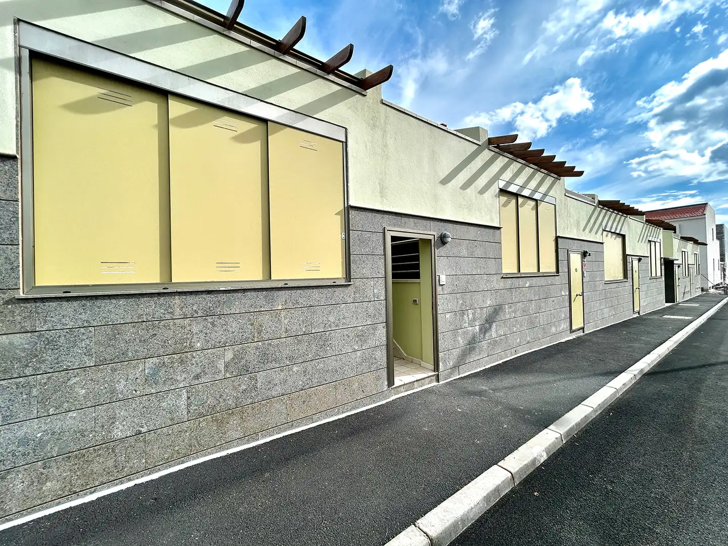 Vista exterior de Dúplex en venda en Granadilla de Abona amb Traster i Balcó