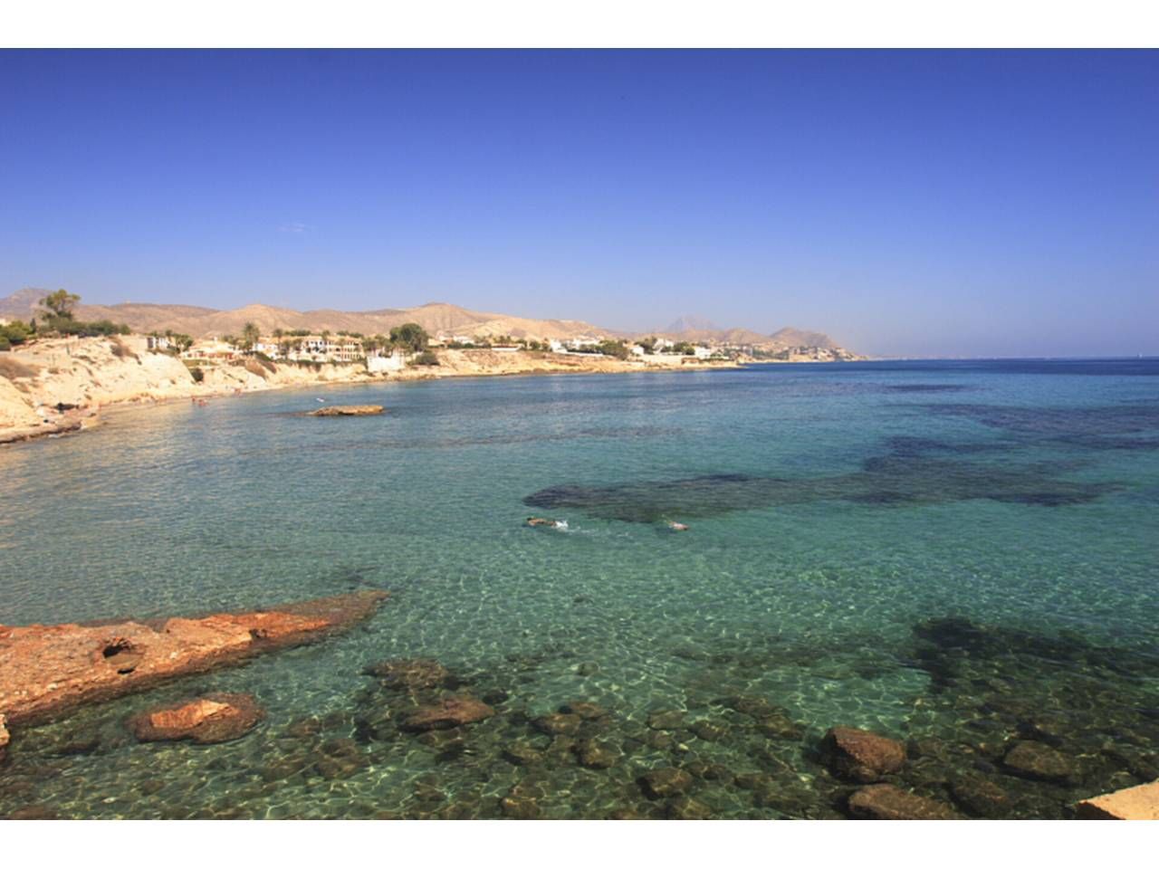 Exterior view of Flat to rent in El Campello  with Terrace, Furnished and Balcony