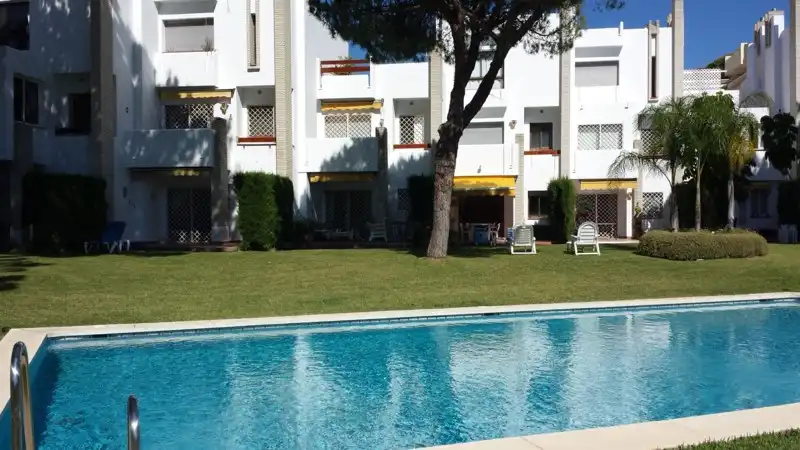 Reihenhaus zum Verkauf in Nueva Andalucía, imagen 35