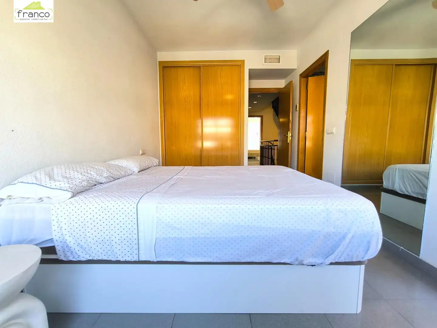 Dormitori de Casa adosada en venda en Murcia amb Terrassa, Traster i Balcó