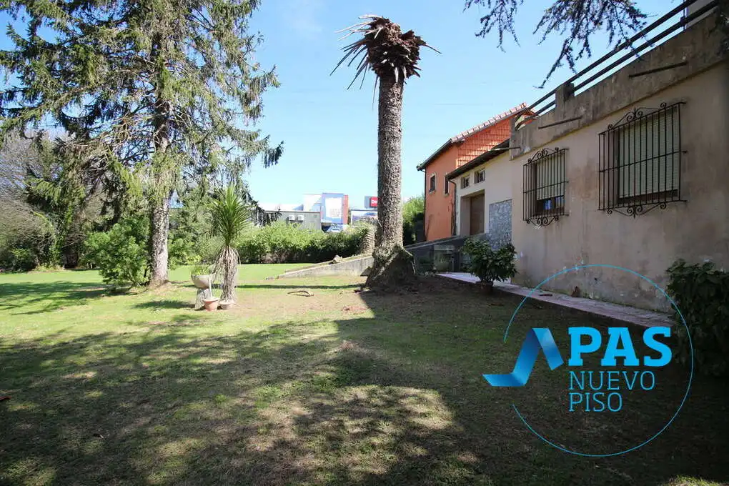 Casa o chalet en venta en El Astillero   con Calefacción, Jardín privado y Trastero
