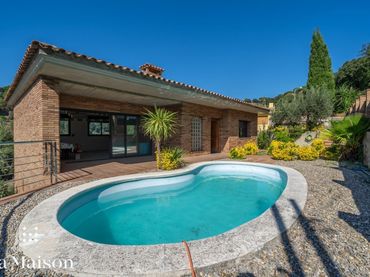 Casa amb jardí en venda a Arenys de Munt