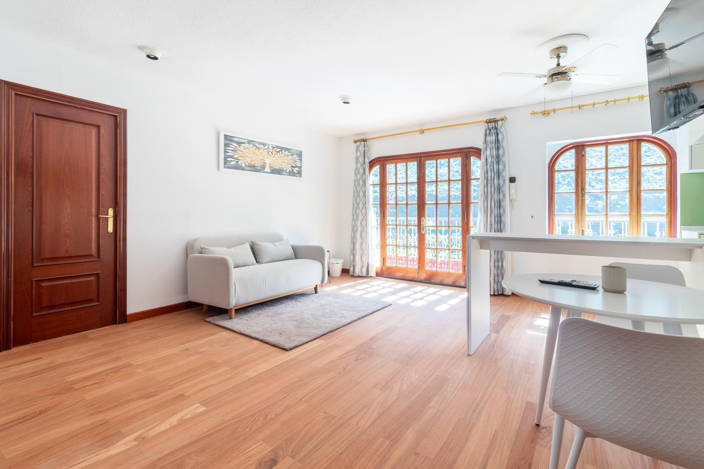 Living room of Apartment to rent in San Bartolomé de Tirajana  with Air Conditioner, Parquet flooring and Terrace