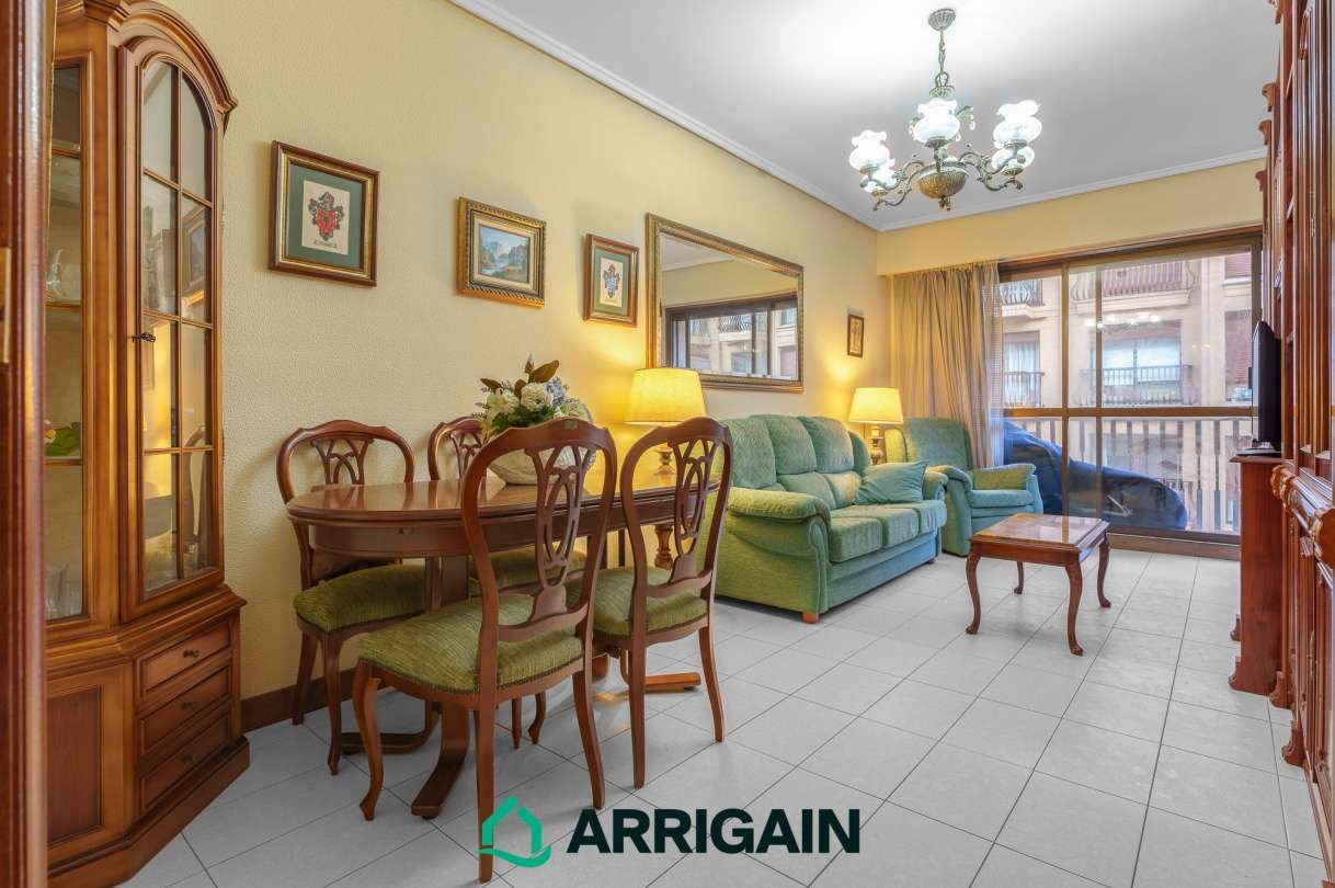 Living room of Flat for sale in Donostia - San Sebastián   with Heating and Terrace