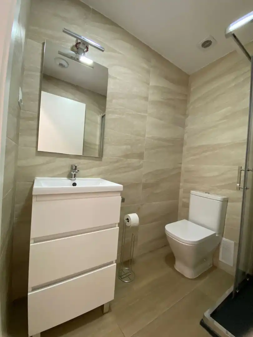 Baño de Piso de alquiler en Brunete con Aire acondicionado, Calefacción y Terraza