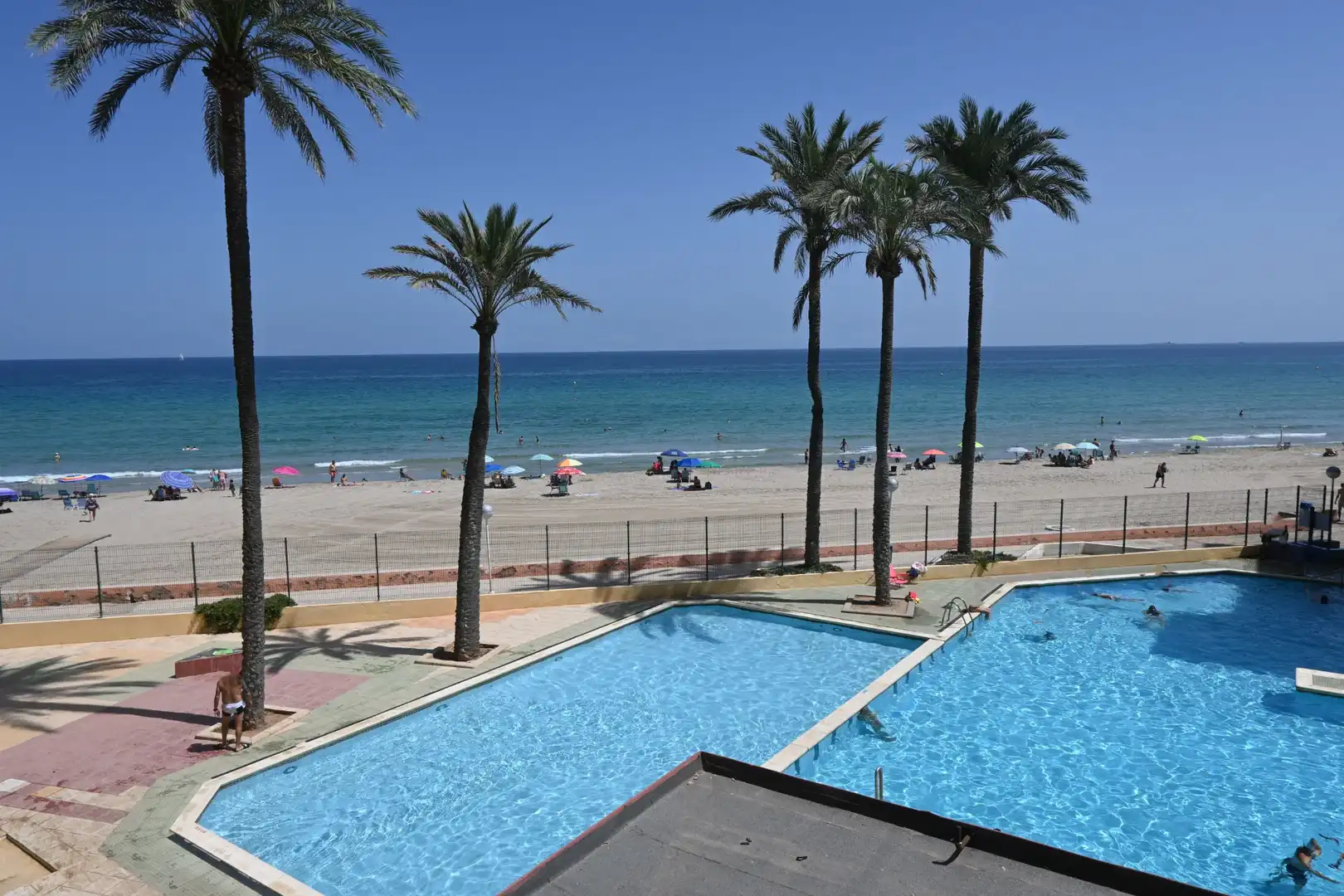 Piscina de Estudi en venda en La Manga del Mar Menor amb Aire condicionat, Calefacció i Terrassa