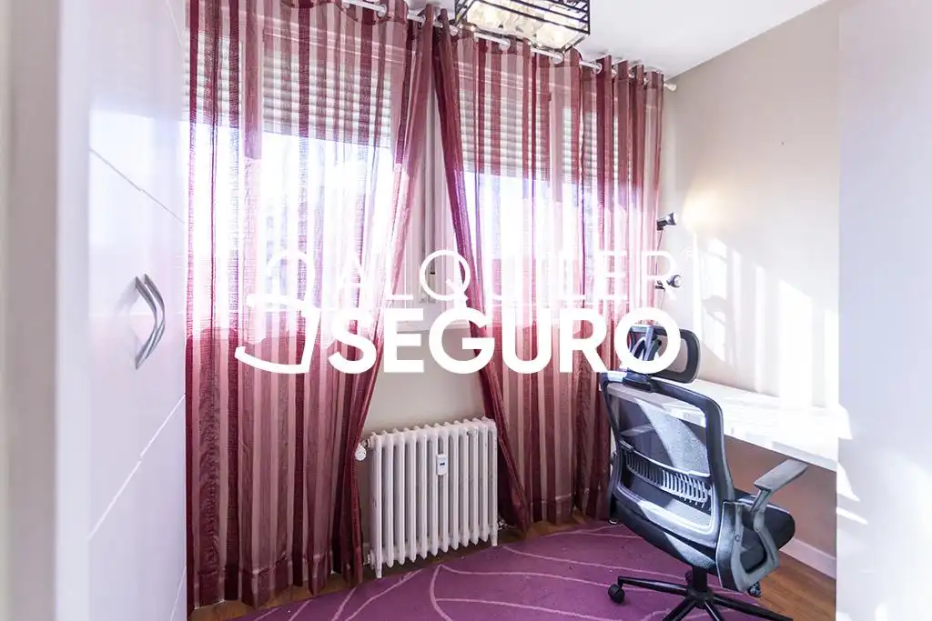 Flat with lift to rent in de Agustin de Foxá, imagen 10