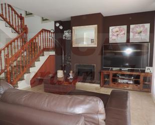 Living room of Single-family semi-detached for sale in Cerdanyola del Vallès  with Air Conditioner and Balcony