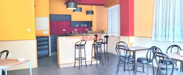 Local comercial en Alquiler en Mariñamansa