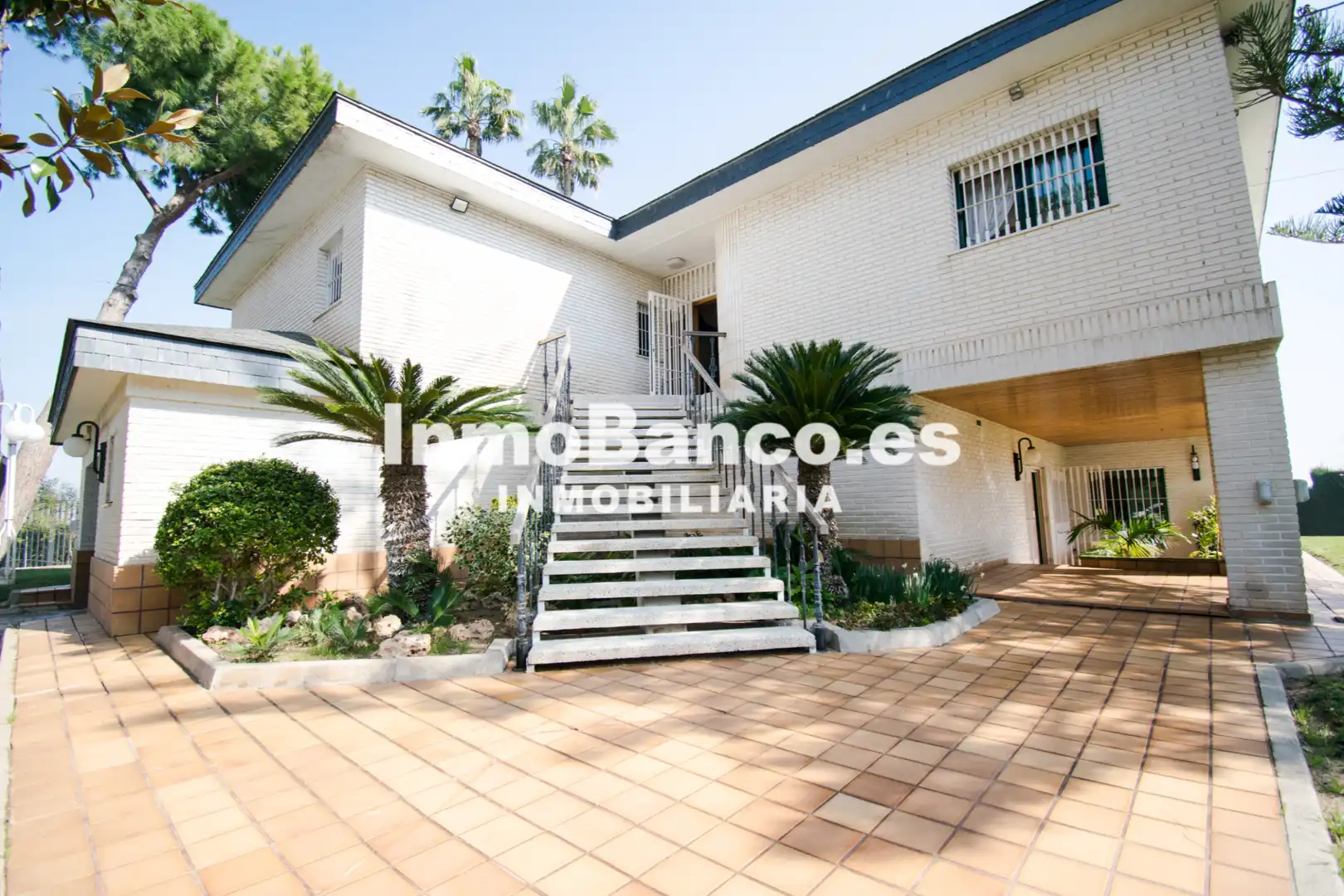 Vista exterior de Casa o chalet en venta en Chiva con Aire acondicionado, Calefacción y Jardín privado