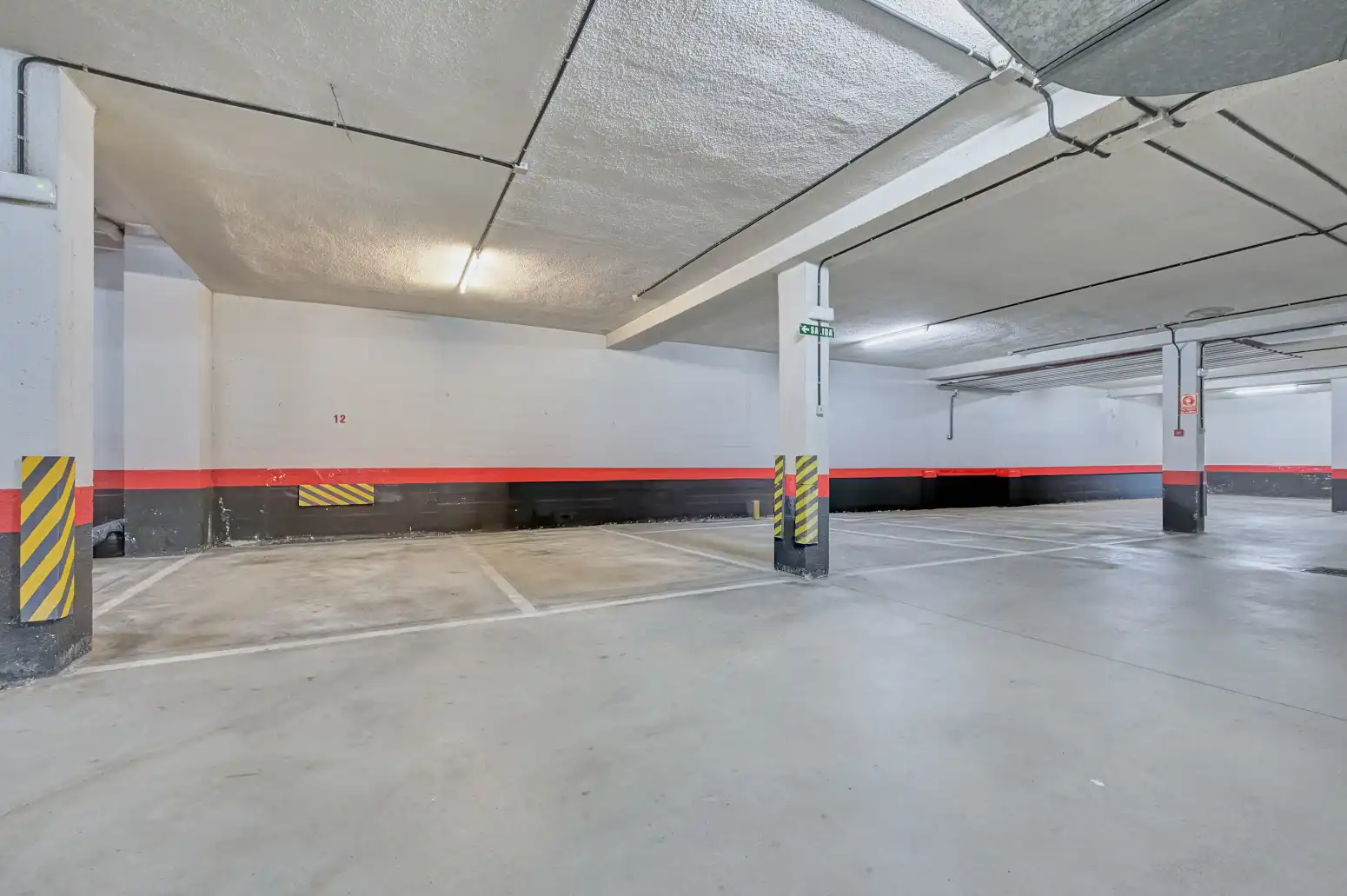 Parking of Flat for sale in  Pamplona / Iruña  with Air Conditioner, Heating and Parquet flooring