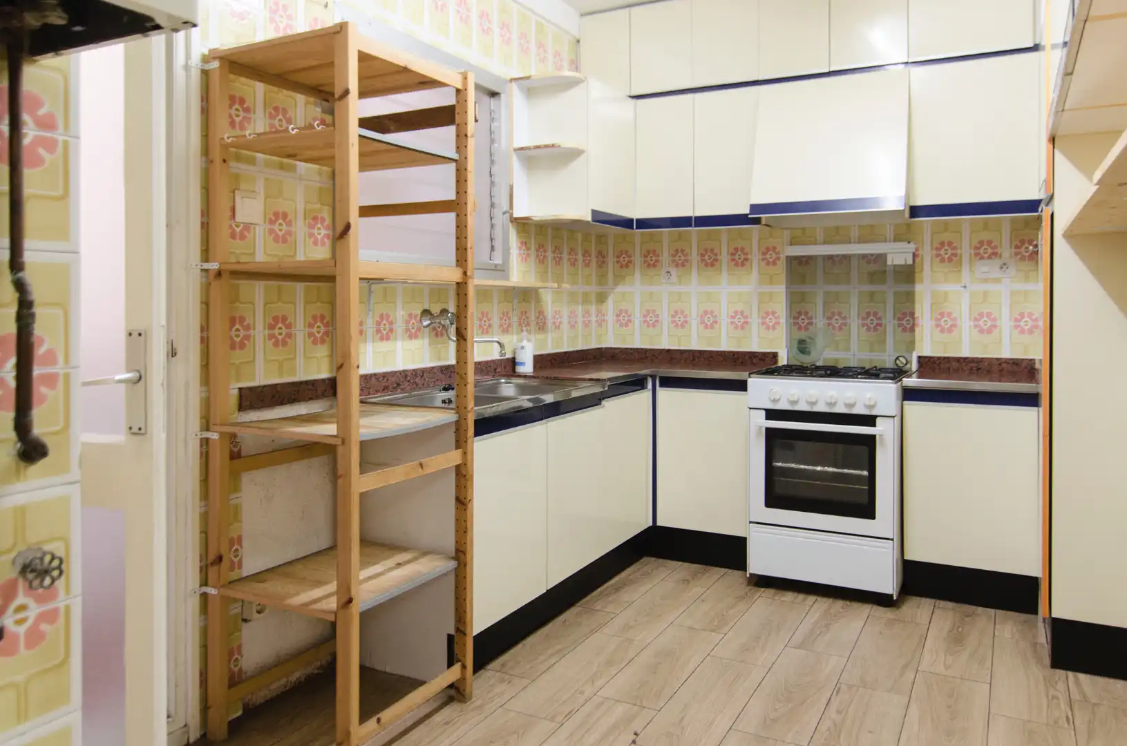 Cocina de Piso en venta en Manresa con Calefacción, Trastero y Horno