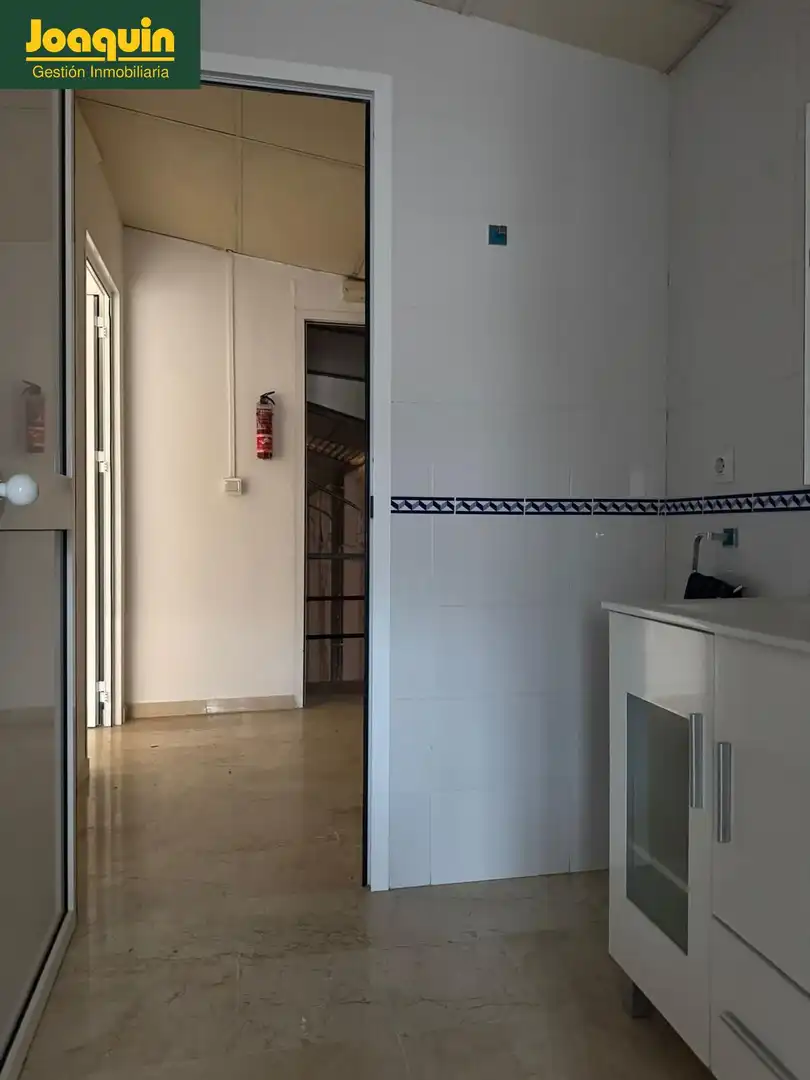 Industrial buildings for rent in Sevilla