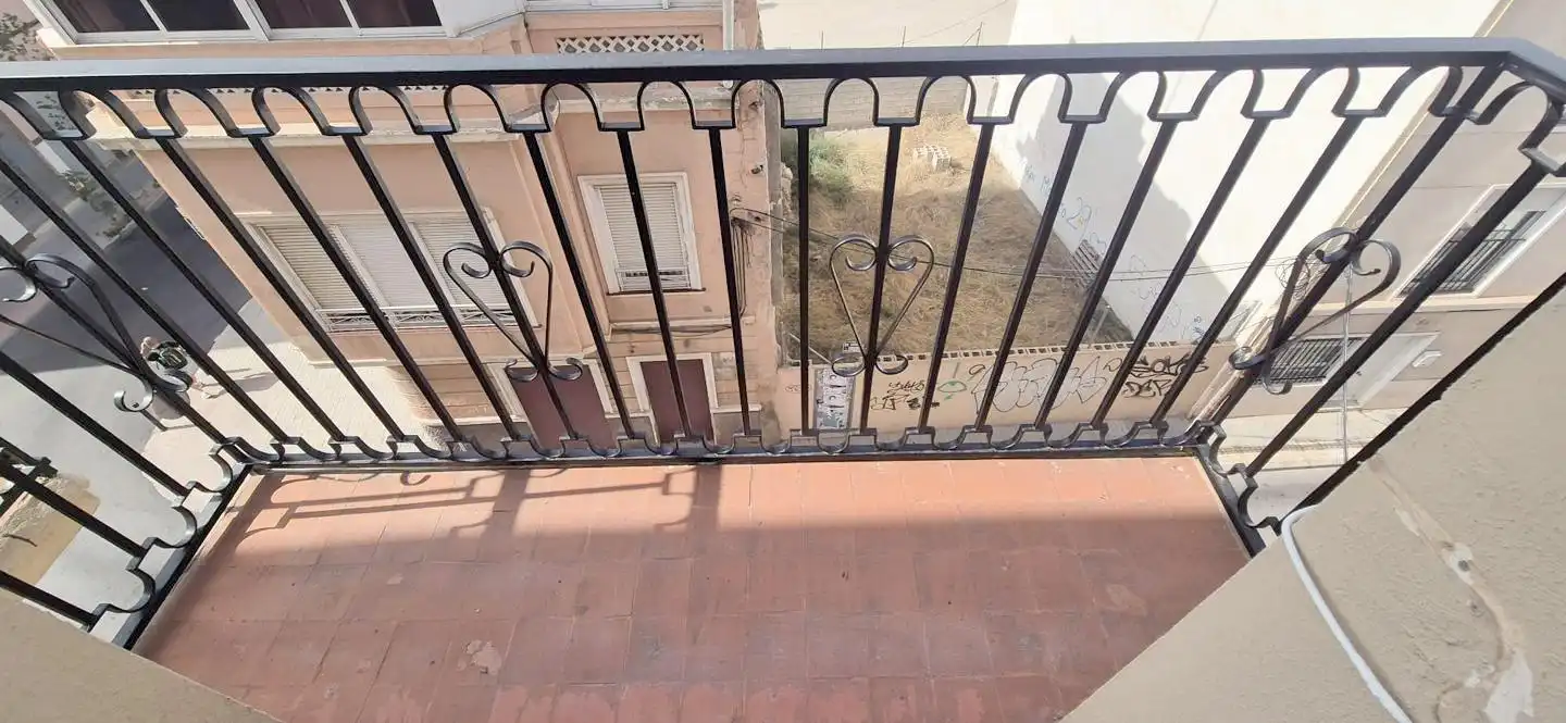 Pis de lloguer a El Raval - Portes Encarnades
