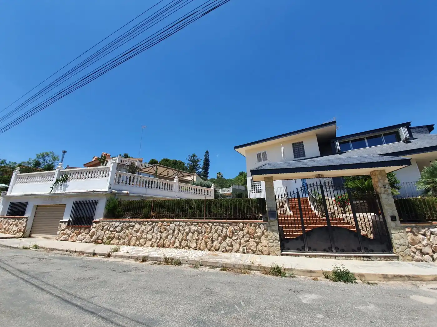 Vista exterior de Casa o chalet en venta en Chiva con Calefacción, Jardín privado y Terraza