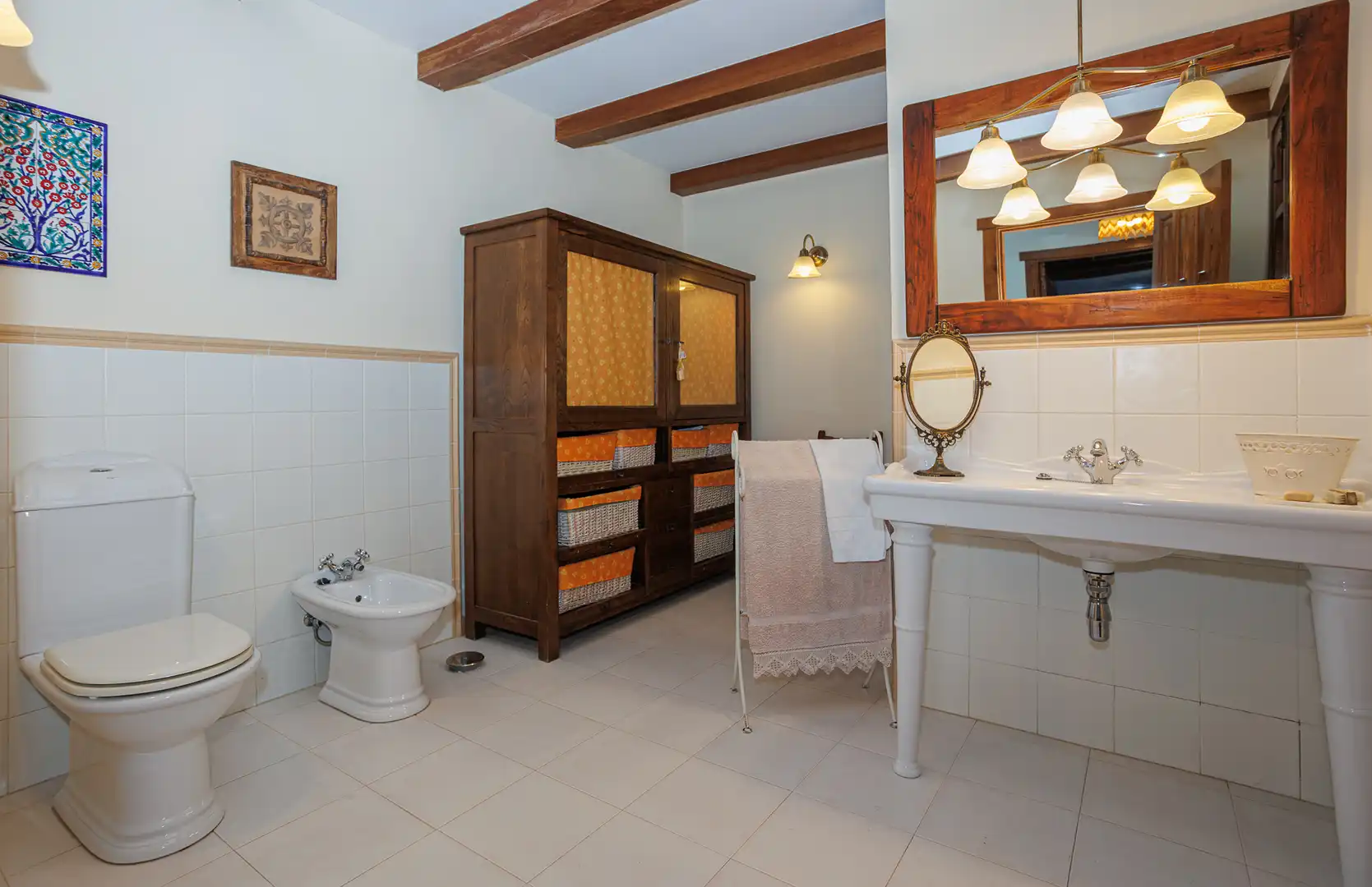 Bathroom of Commercial properties for sale in A Veiga 