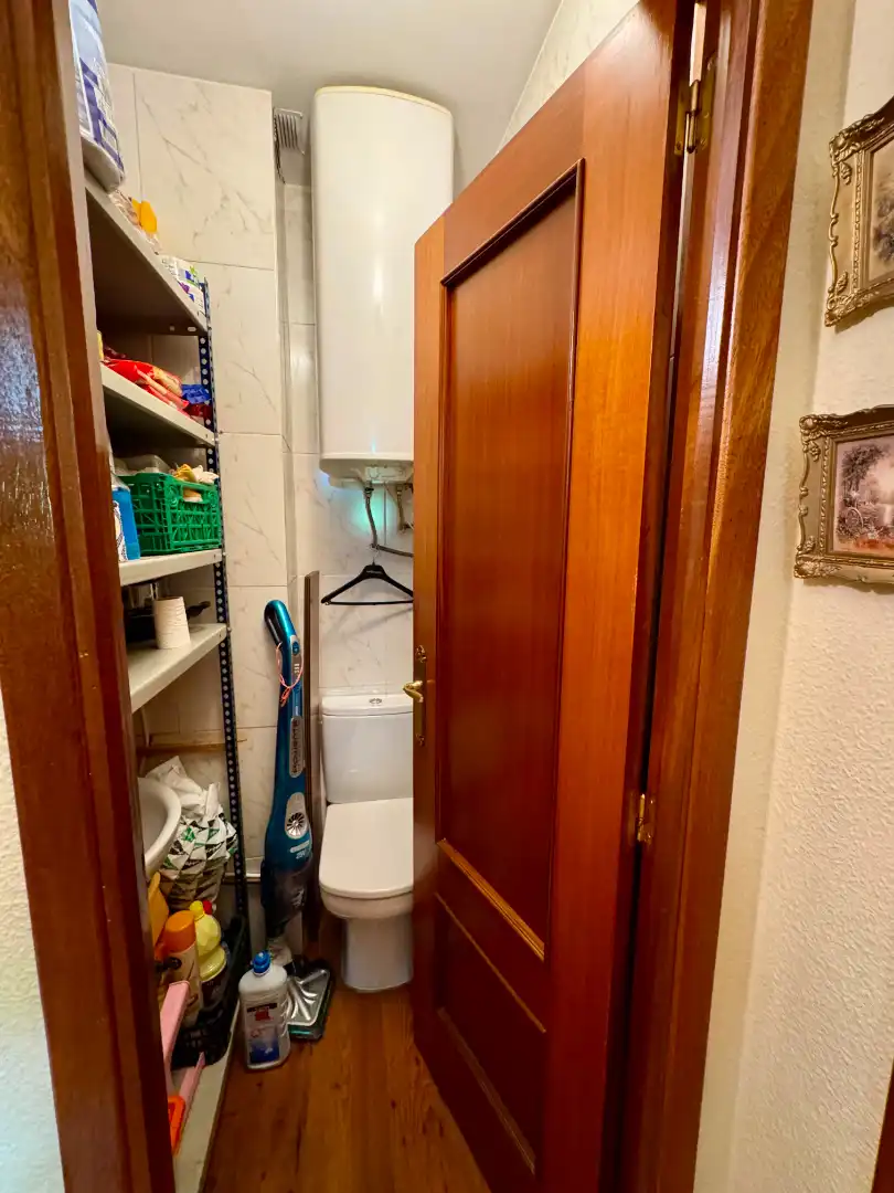Bany de Dúplex en venda en Sepúlveda amb Calefacció, Parquet i Traster