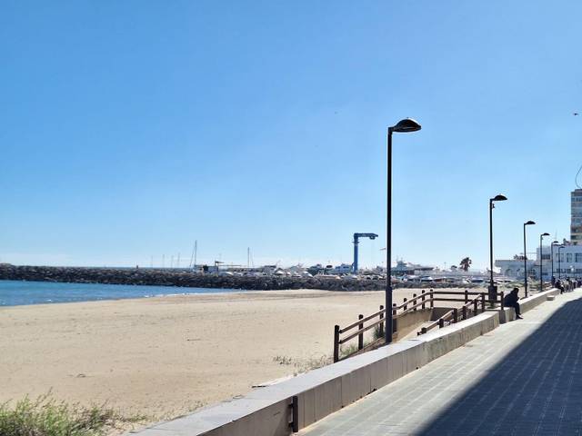 Planta baja en Venta en Calle Quilla en El Perellonet