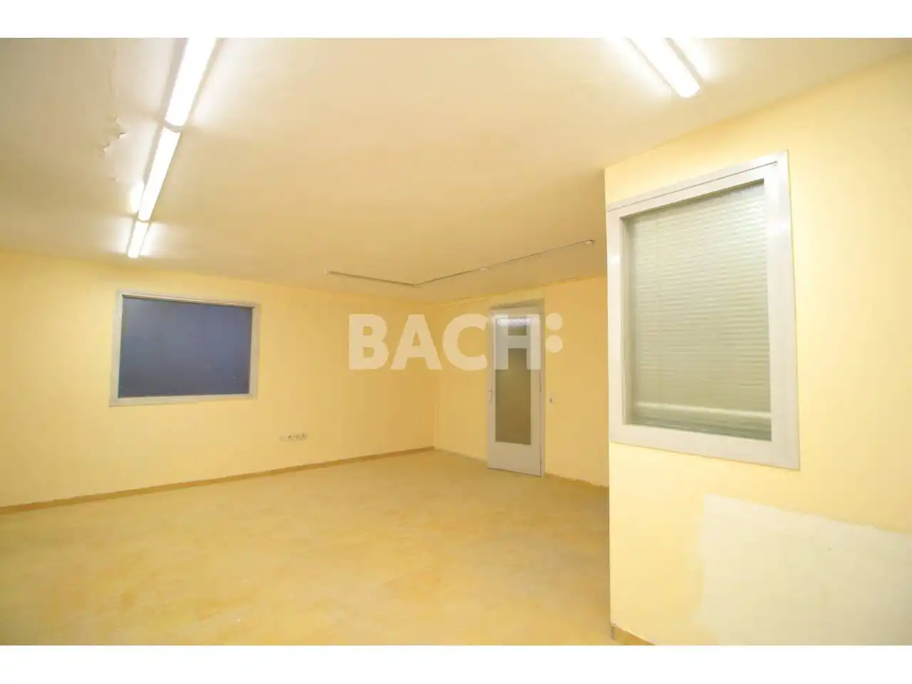 Nave industrial de alquiler en Vic