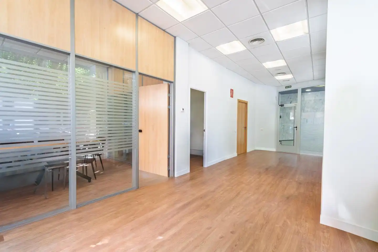 Commercial properties for rent in  Pamplona / Iruña  with Air Conditioner