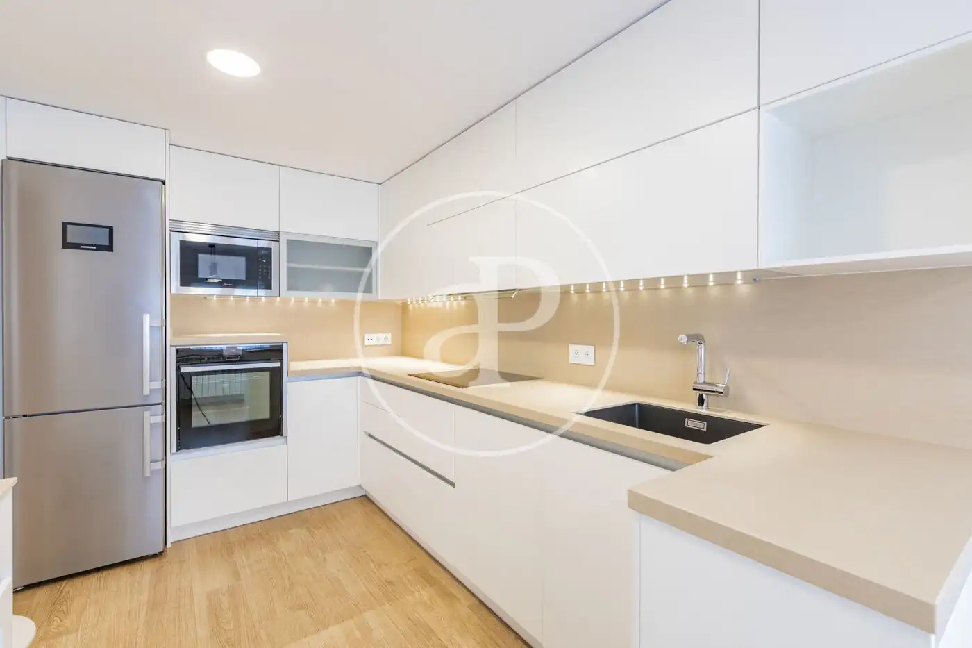 Kitchen of Detached homes for sale in Madrid  with Heating, Private garden and Terrace
