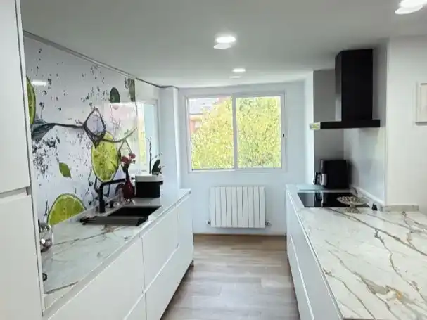 Cocina de Piso en venta en Alcalá de Henares con Aire acondicionado, Trastero y Piscina