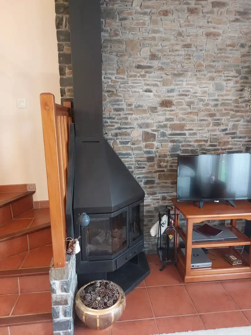 Sala d'estar de Casa adosada en venda en Puigcerdà amb Calefacció