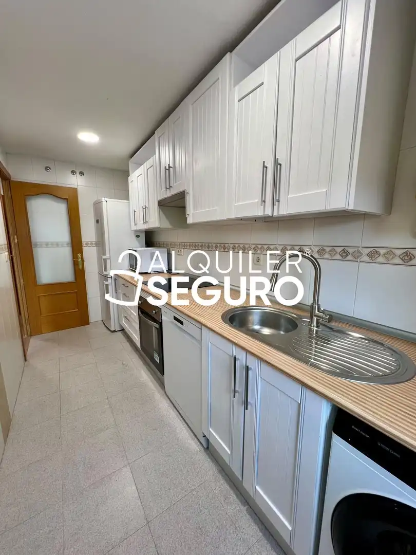 Piso de alquiler en Valdeolmos-Alalpardo, Madrid