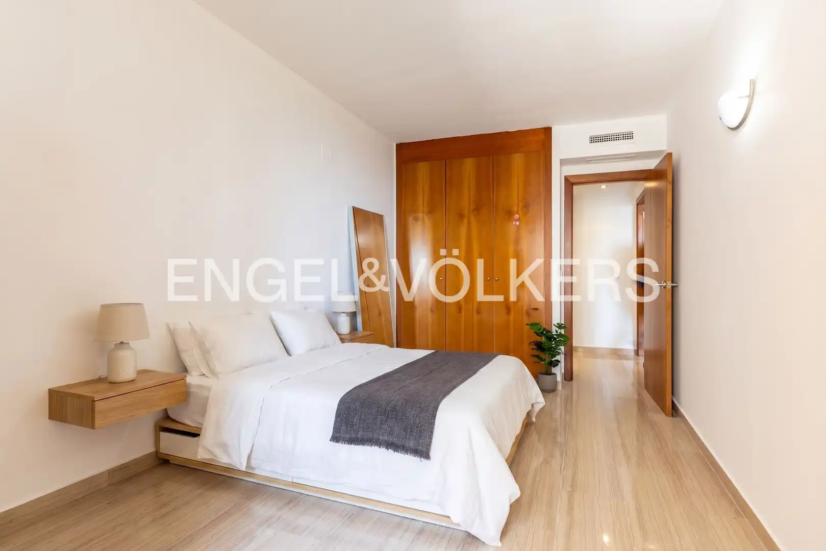 Schlafzimmer von Wohnung zum Verkauf in Valencia mit Klimaanlage, Heizung und Privatgarten
