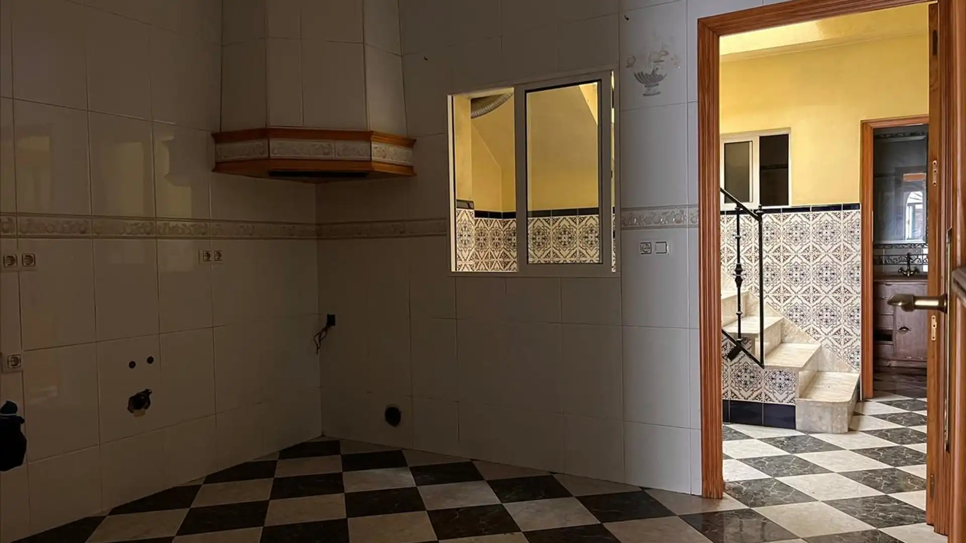 Cocina de Casa adosada en venta en Morón de la Frontera con Terraza y Balcón