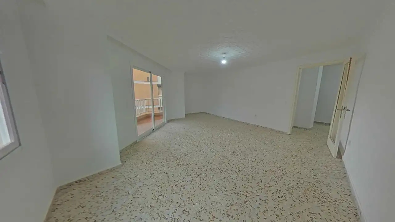 Flat with terrace for sale in Llevant, imagen 2