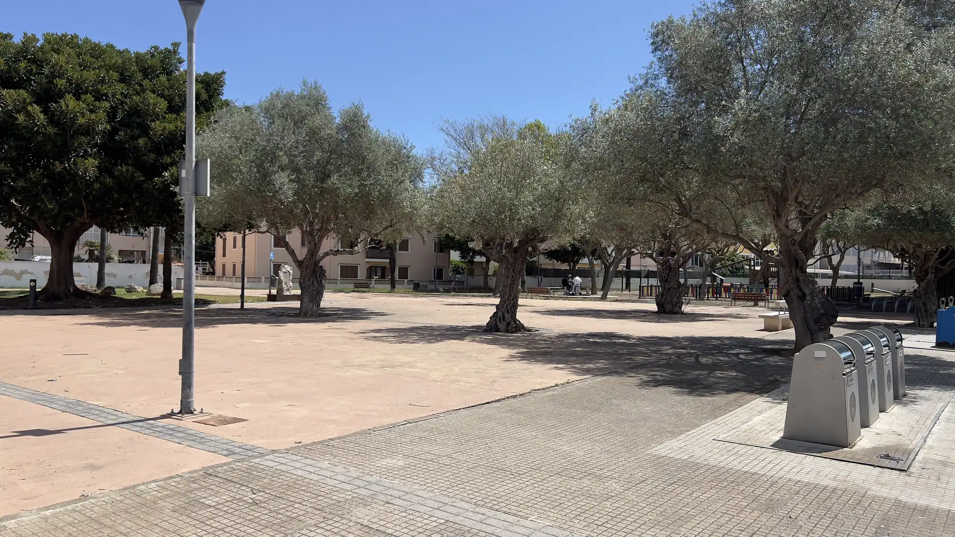 Vista exterior de Local en venda en Alcúdia amb Aire condicionat
