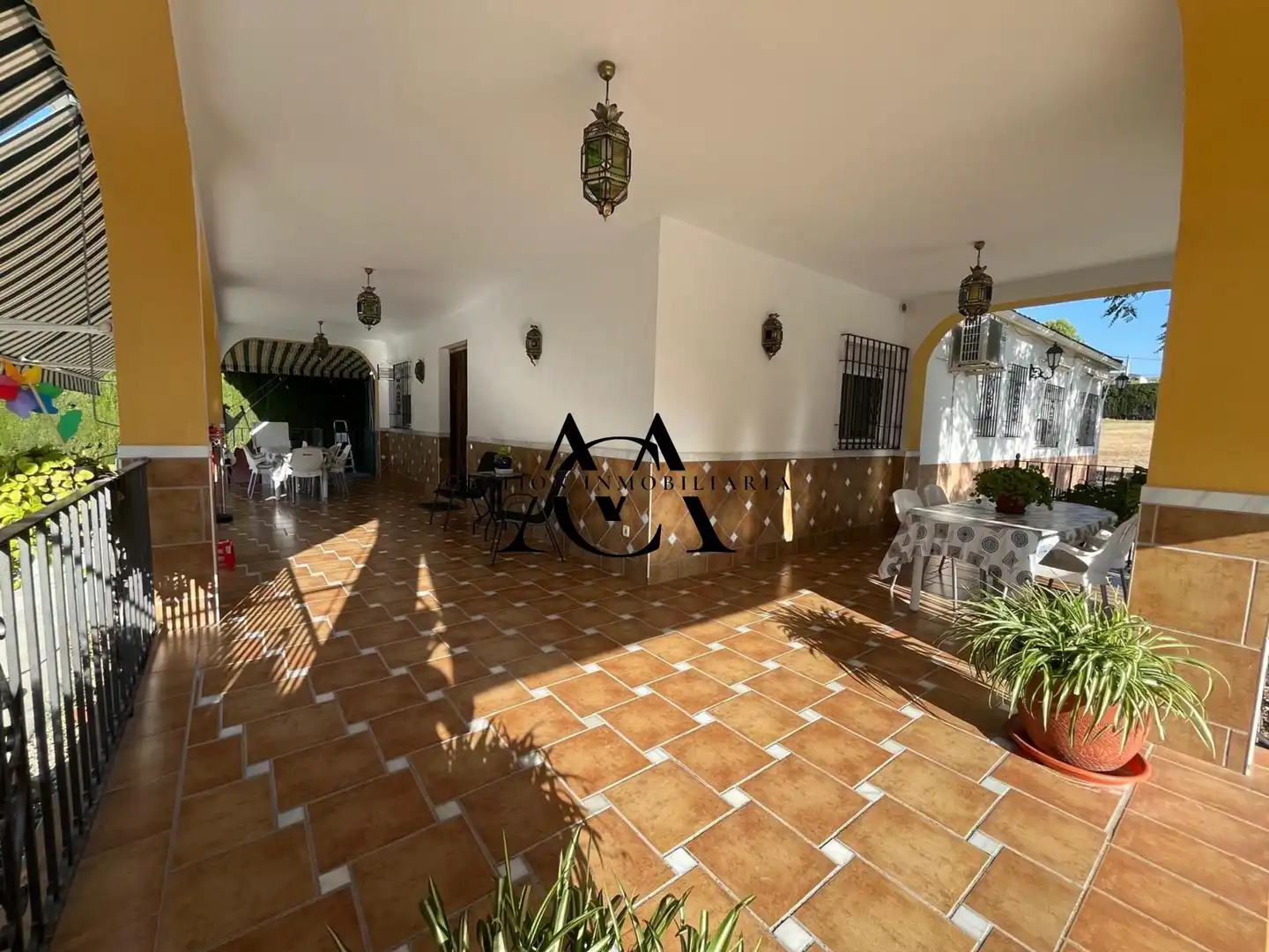 Außenansicht von Haus oder Chalet zum Verkauf in Lucena mit Terrasse