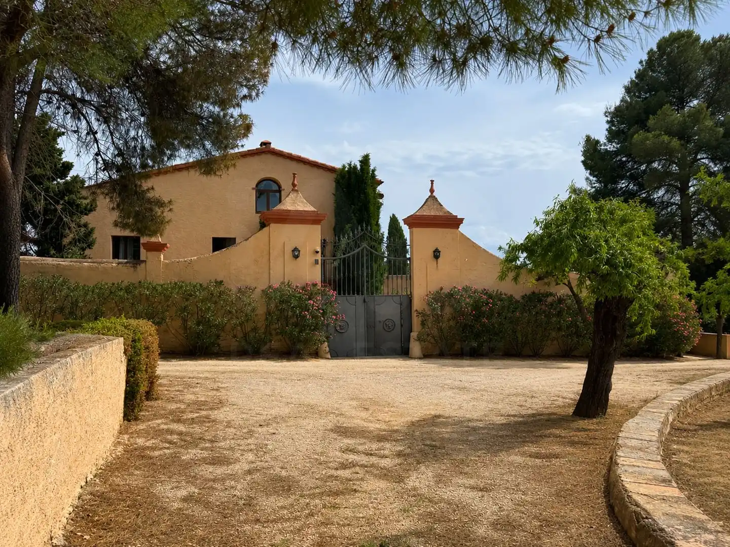 Vista exterior de Finca rústica en venda en El Molar (Tarragona) amb Calefacció, Terrassa i Piscina