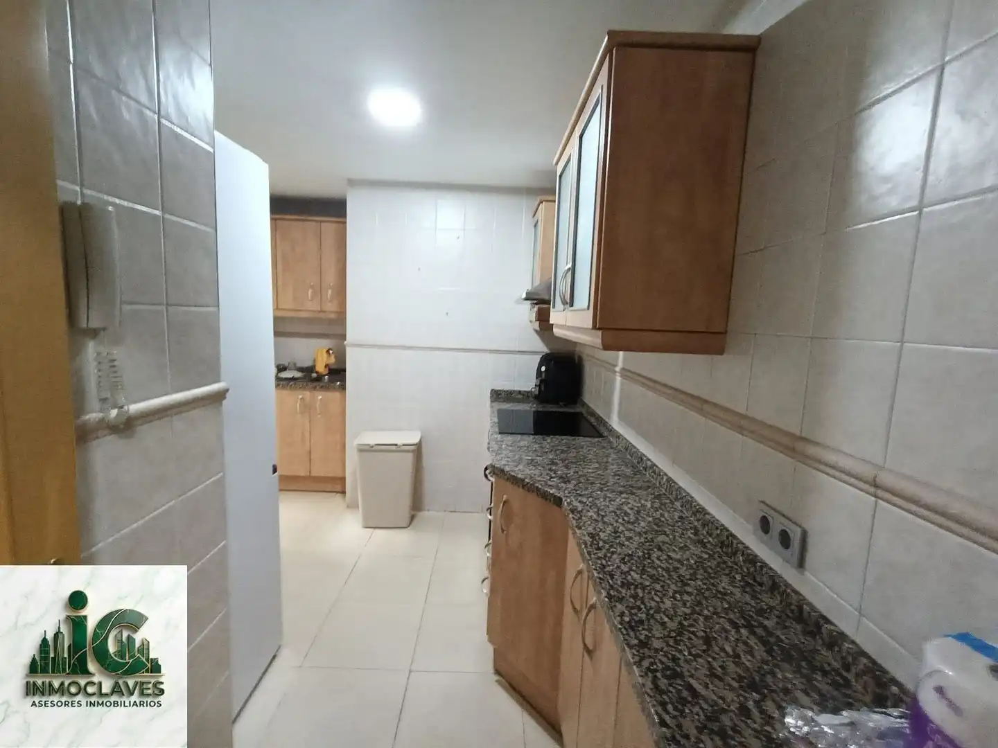 Küche von Wohnung zum Verkauf in Algeciras mit Terrasse, Schwimmbad und Möbliert