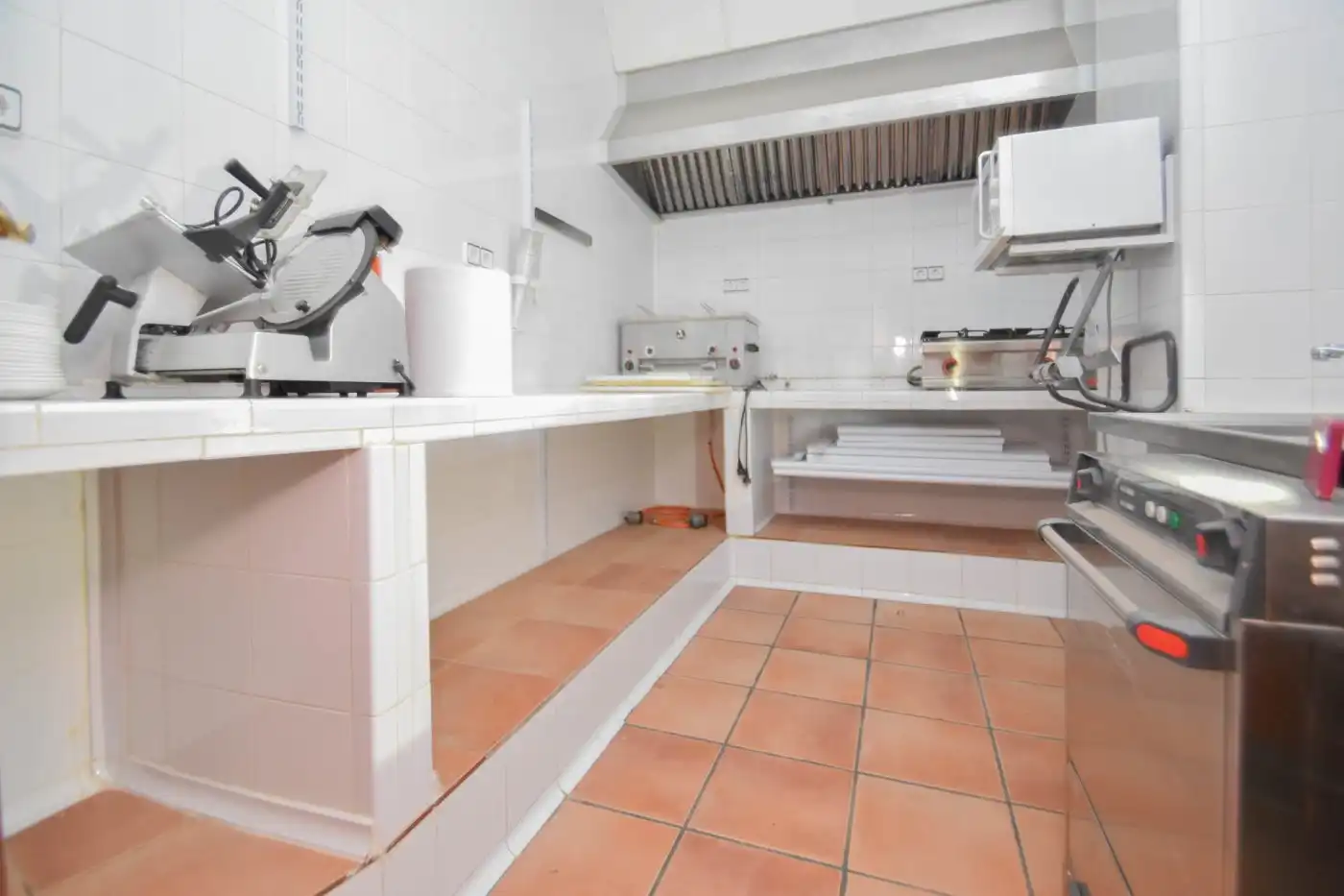 Local comercial en venda a Calle reina fabiola, imagen 19