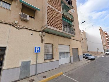 Flat with balcony for sale in MAESTRO PARRA 46