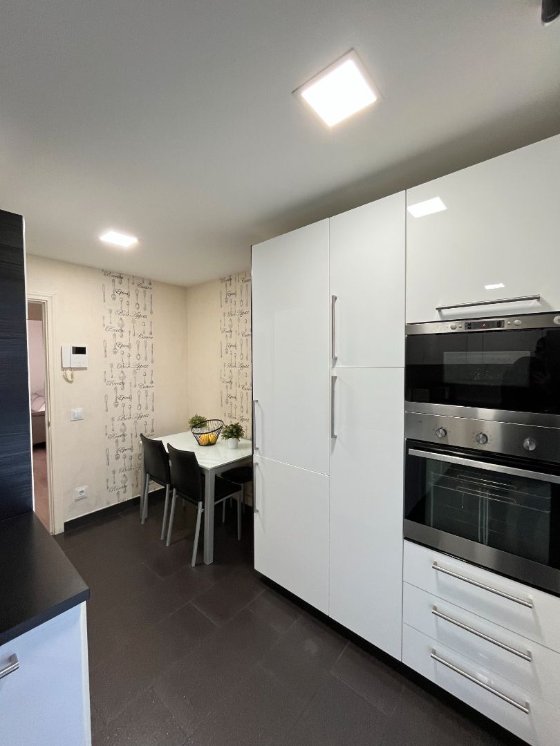 Kitchen of Flat for sale in San Sebastián de los Reyes  with Air Conditioner and Heating
