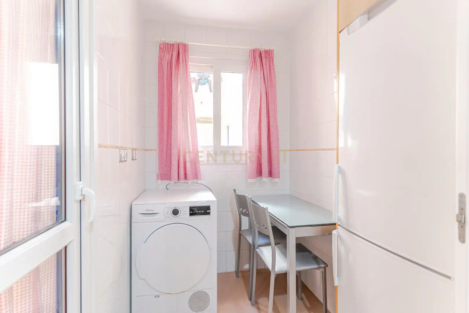 Schlafzimmer von Wohnung zum Verkauf in Manilva mit Privatgarten, Abstellraum und Gemeinschaftspool