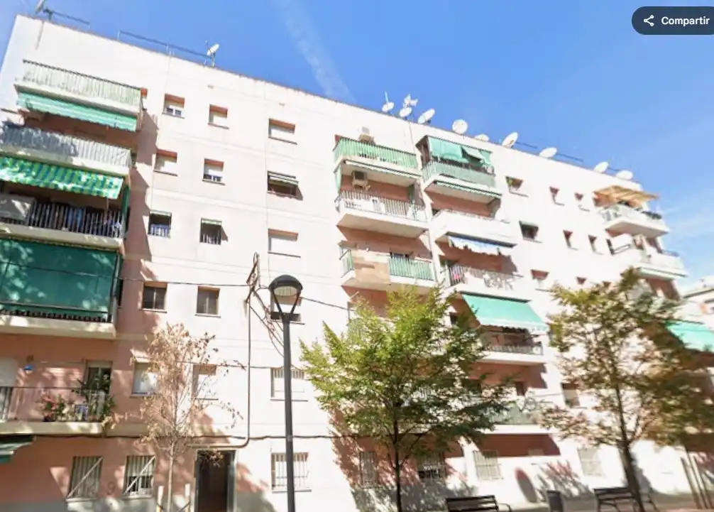 Flat for sale in Calle Cellecs 17