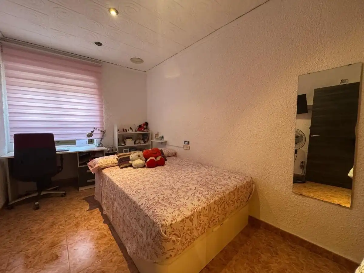 Bedroom of Flat for sale in Tavernes de la Valldigna  with Air Conditioner and Storage room
