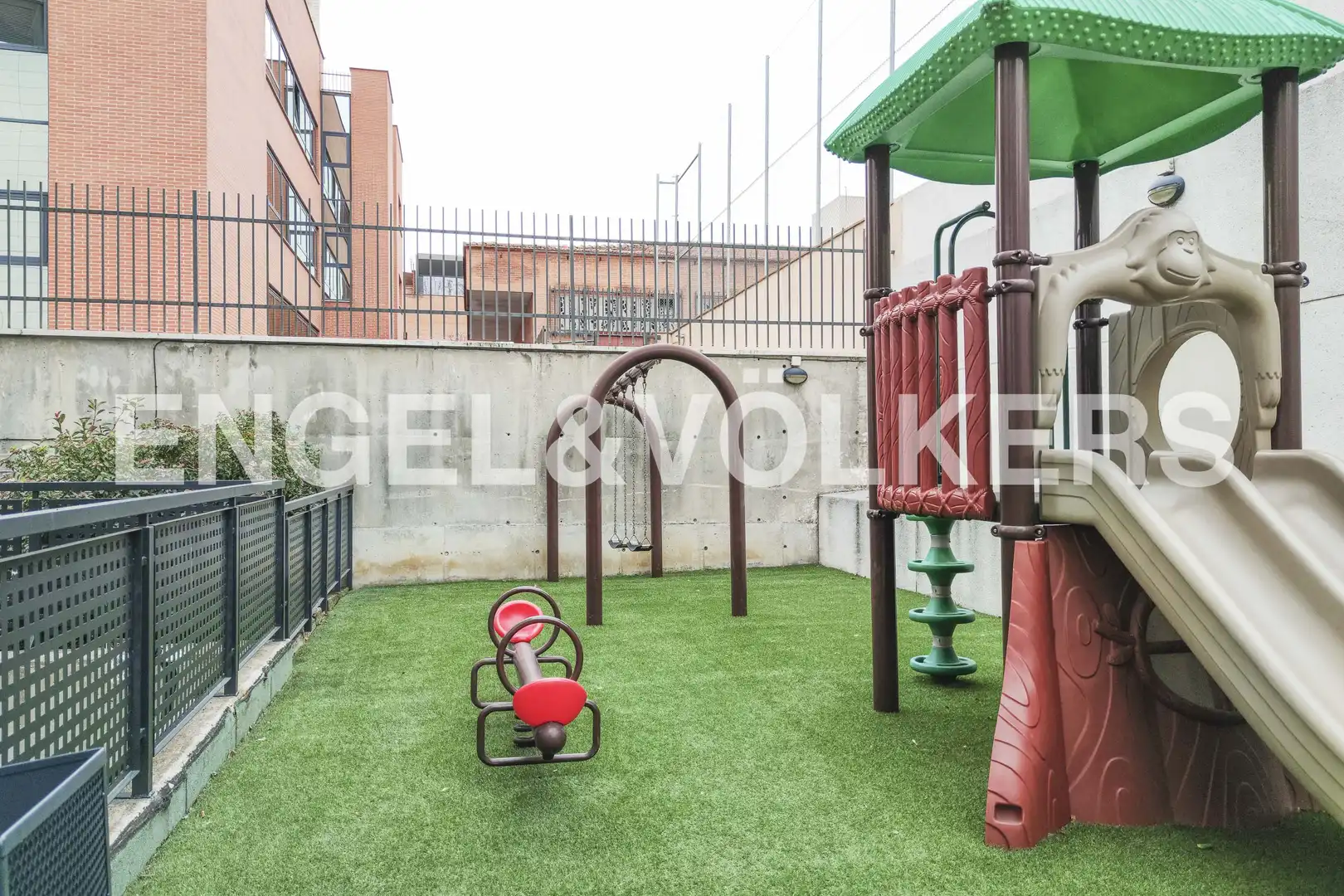 Terrassa de Àtic de lloguer en Madrid amb Aire condicionat, Calefacció i Piscina