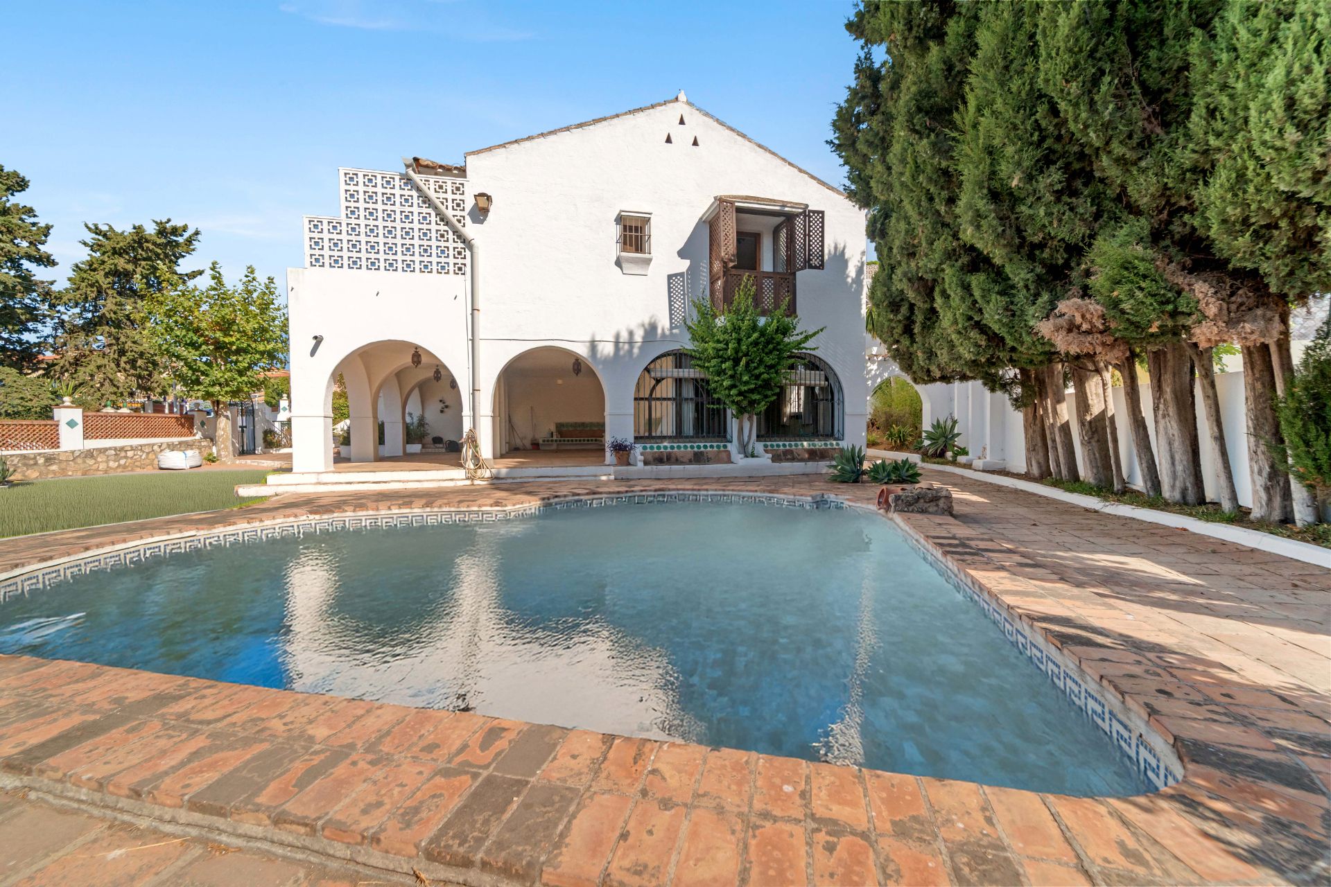Swimming pool of House or chalet for sale in Fuengirola  with Air Conditioner, Private garden and Terrace