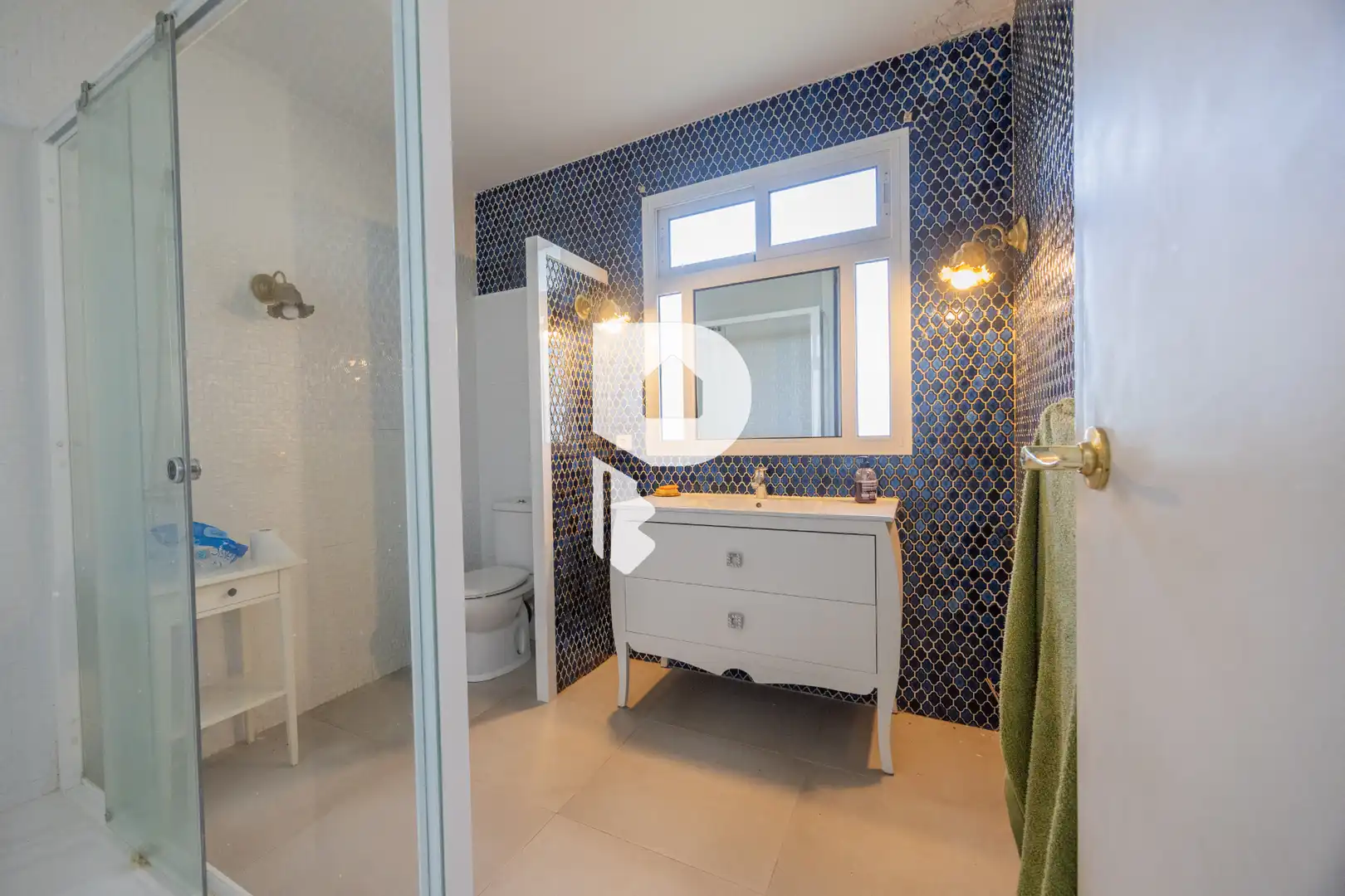 Bathroom of Houses for sale in Pallejà  with Air Conditioner, Heating and Private garden
