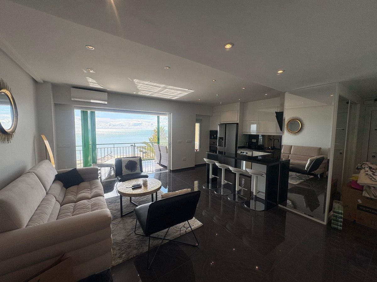 Living room of Apartment for sale in Fuengirola  with Air Conditioner, Heating and Terrace