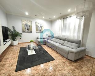 Sala d'estar de Casa o xalet en venda en Lorca amb Aire condicionat i Terrassa