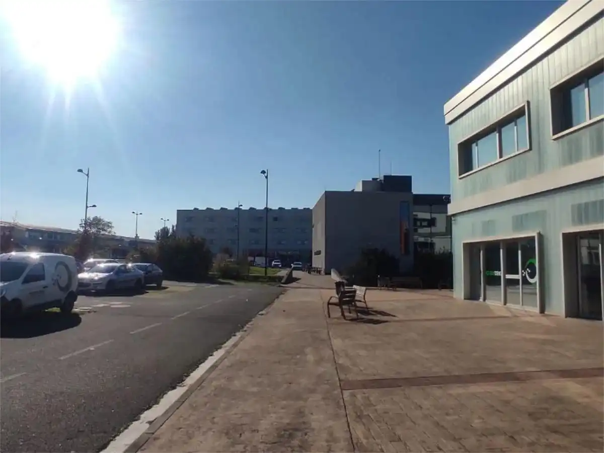 Vista exterior de Oficina de alquiler en Vitoria - Gasteiz con Aire acondicionado, Amueblado y Alarma