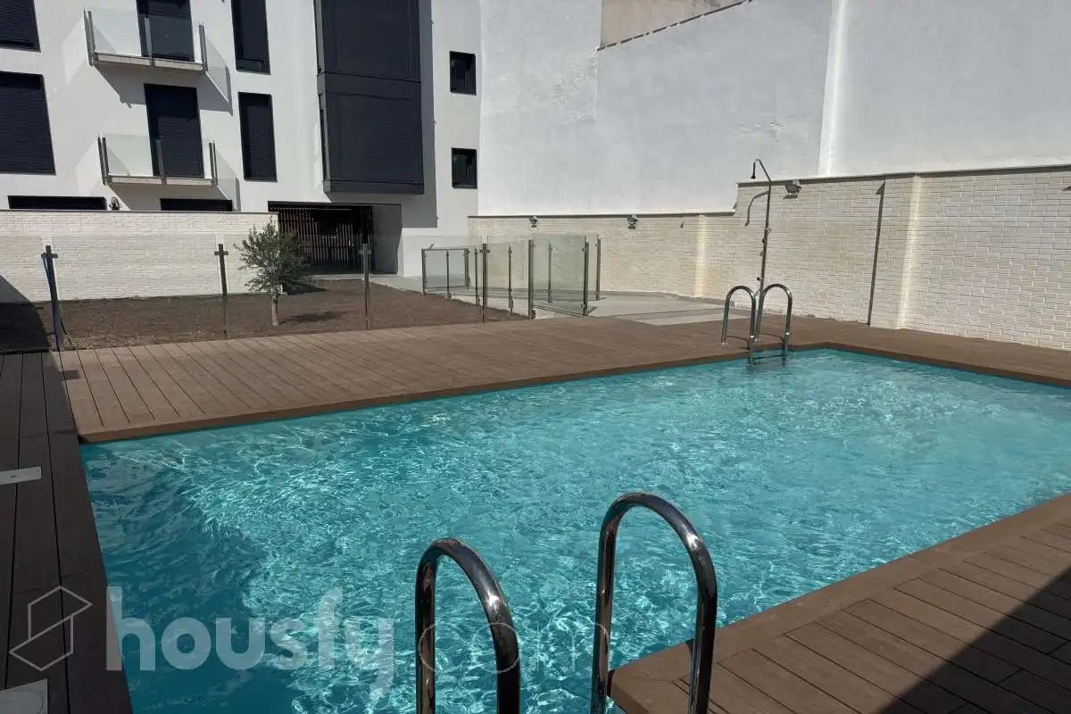Schwimmbecken von Wohnung zur Miete in Madrid mit Klimaanlage, Heizung und Abstellraum